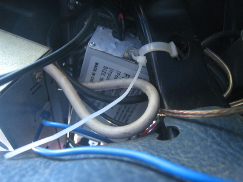 Illustration for article titled Connect An iPod To Your Beater's Theft-Deterring Radio With A Wired FM Modulator